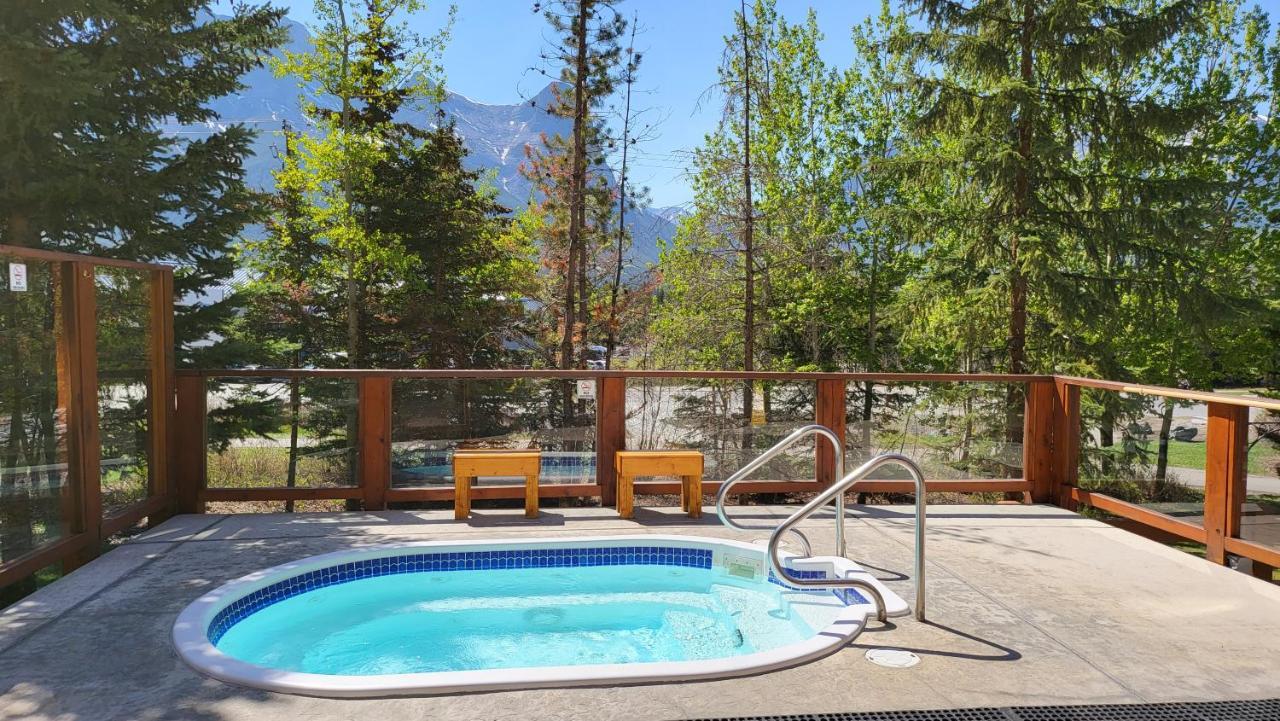 ⭐️ Luxury Mountain View Studio In Canmore ⭐️ Exterior photo